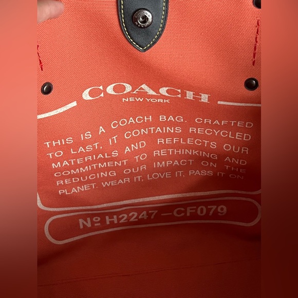 💰SOLD - CF079 - Coach Canvas Tote 42 with Camo Print and Rexy - Picture 10 of 12